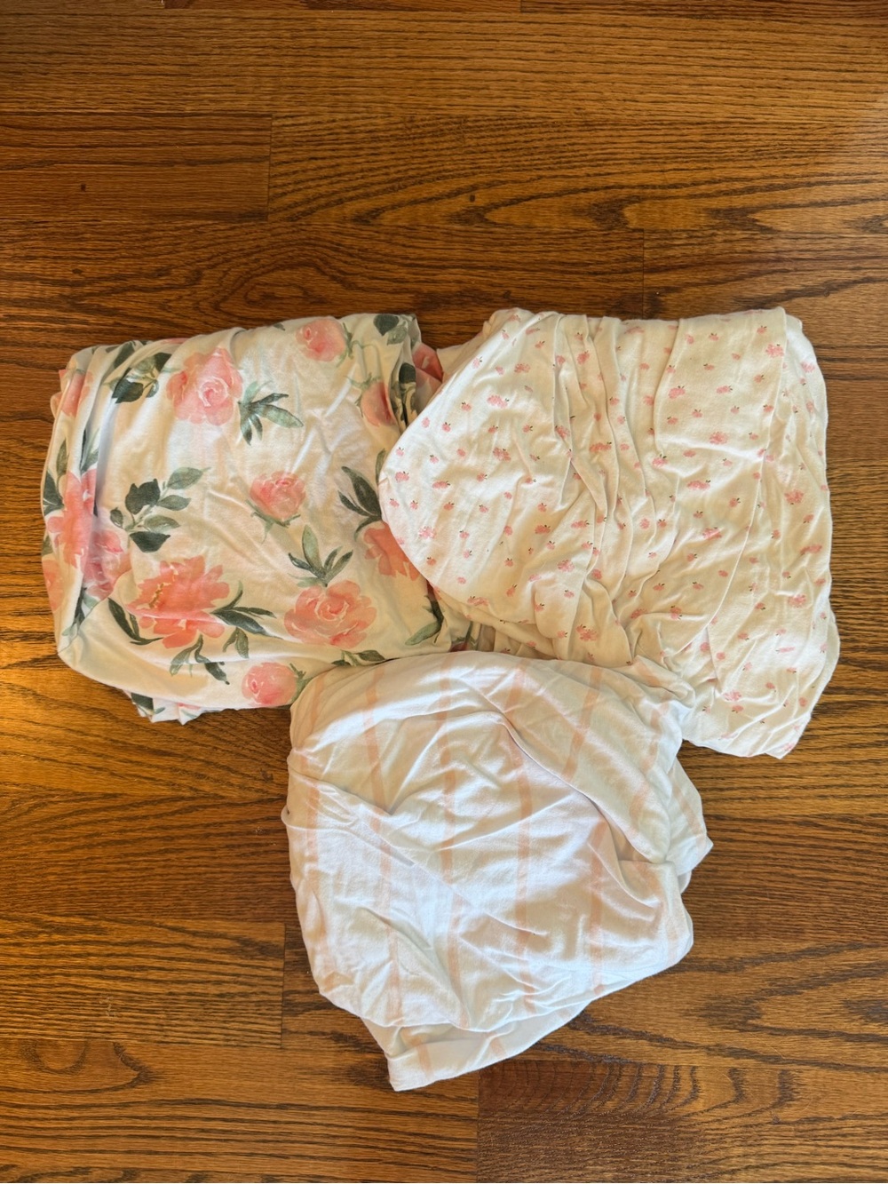 Burt’s Bees girls crib sheets x3